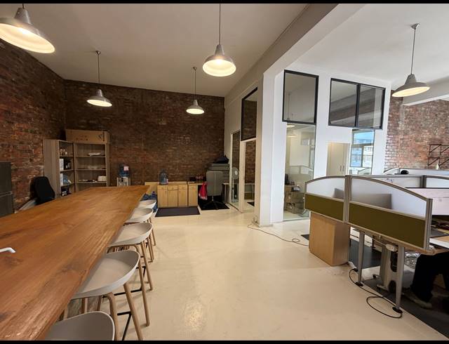 186M² BUILDING TO LET IN WOODSTOCK